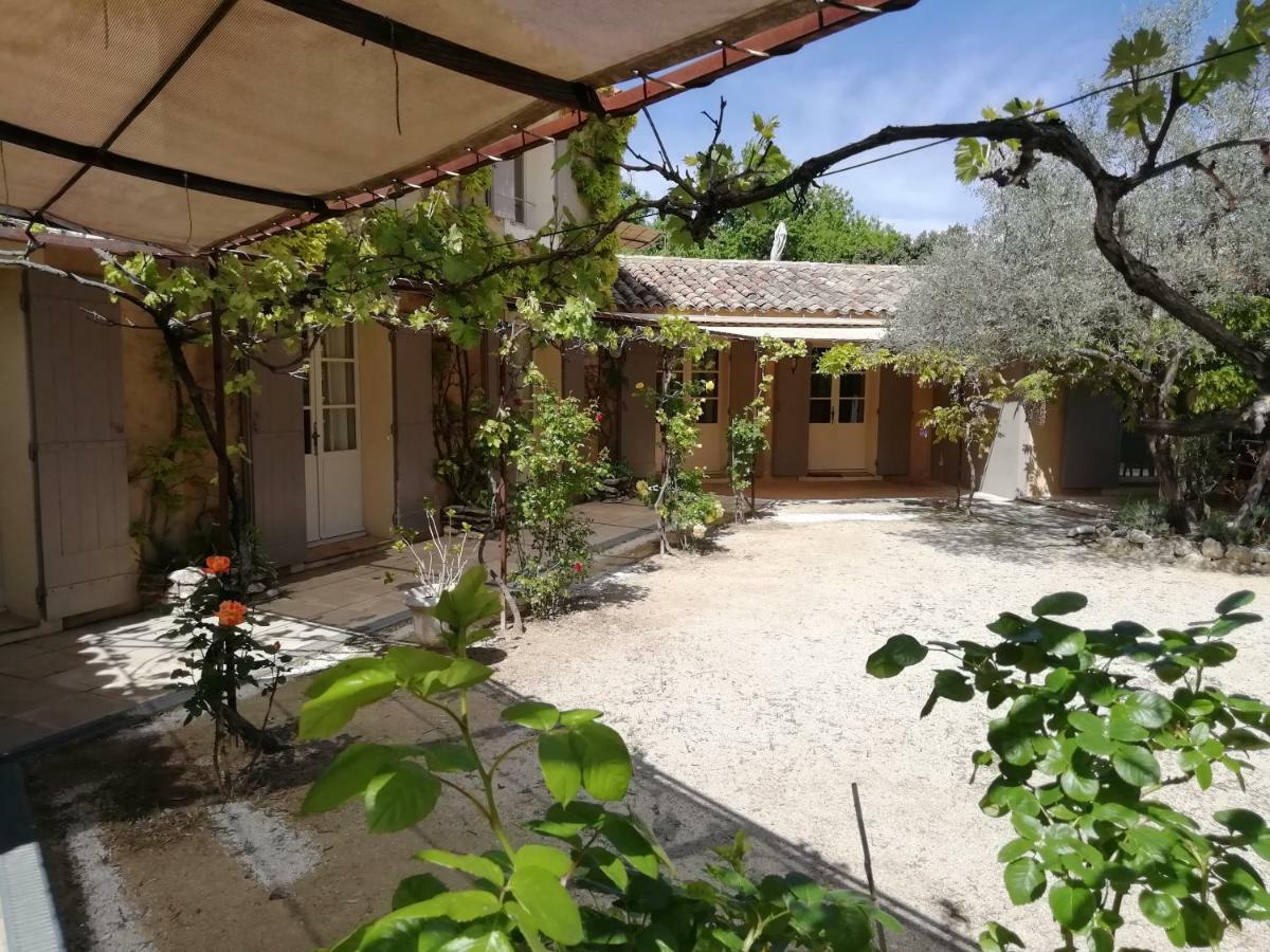 Le Chant Du Coeur Roussillon  Exterior photo